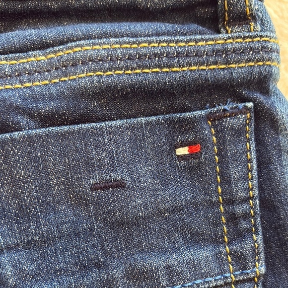 Tommy Hilfiger toddler size 2 Blue Denim Jeans - Picture 3 of 8